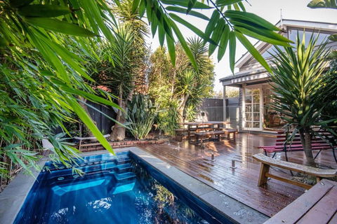 Sandy Village Retreat Heated Pool Bay Views - Tweed Heads Accommodation 0