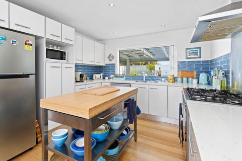 SANTORINI BEACH HOUSE SAFETY BEACH - Tweed Heads Accommodation 2