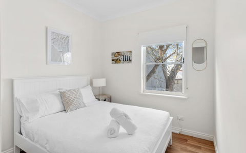 SEA BREEZE @ Smugglers Inn - Tweed Heads Accommodation 1