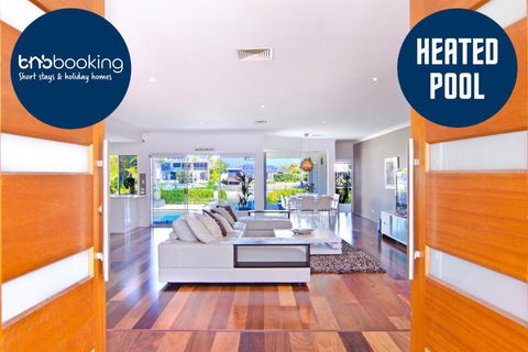 SEACLUSION 5 Bed Waterfront, Sleeps 12 - Tweed Heads Accommodation 0