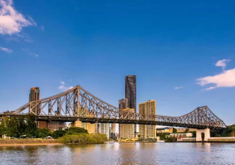 SK2 - CHARMING Skyline CBD W River Views 3 BR Private Apartment - Tweed Heads Accommodation 3