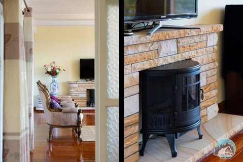 Spacious 4-Bed Home Water Views In Castle Cove - Tweed Heads Accommodation 2
