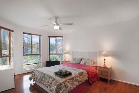Spacious Seabrook Hideaway Near The Bay - Tweed Heads Accommodation 2