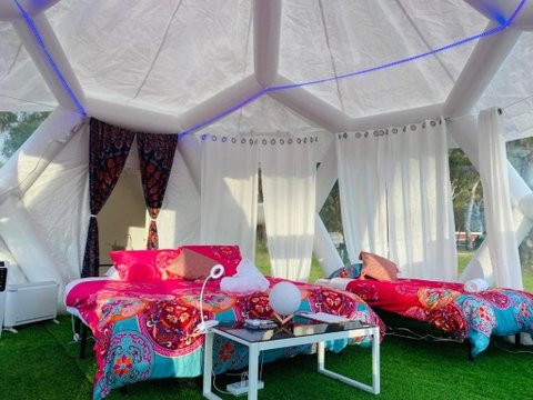 Taj Mahal Upgraded Hex Bubble - Tweed Heads Accommodation 1