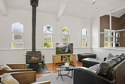 The Church Retreat Whorouly - Tweed Heads Accommodation 0