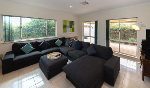 Beachside At Normanville - 7 Ronald Street - Tweed Heads Accommodation 0
