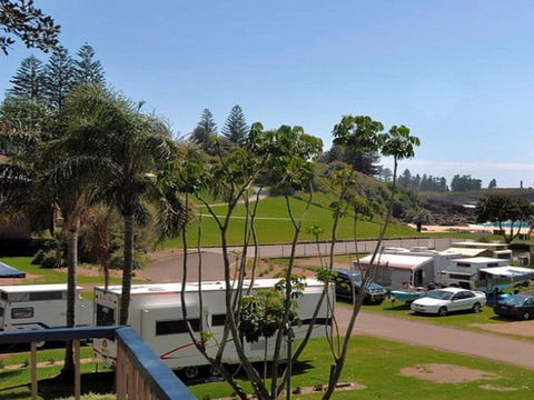Beachside Getaway - 150m To Beach - Tweed Heads Accommodation 0