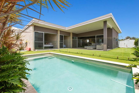 BEACHSIDE HAVEN - Tweed Heads Accommodation 0