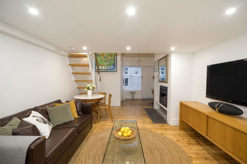 Beachside Luxury Loft Apartment - Tweed Heads Accommodation 1