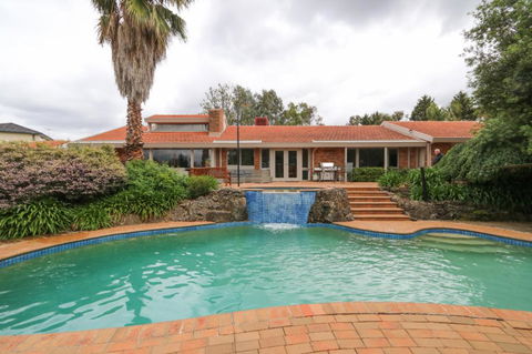 Beautiful Resort Retreat Villa In The Yarra Valley - Entertainer's Delight - Tweed Heads Accommodation 0