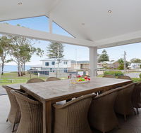 Beauty and the Beach' 88 Foreshore Drive - large home with WIFI  water views - Tweed Heads Accommodation