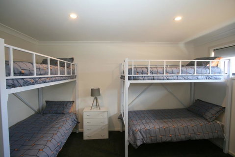 Bedrock - 11 Twynam Street, Jindabyne - Tweed Heads Accommodation 2
