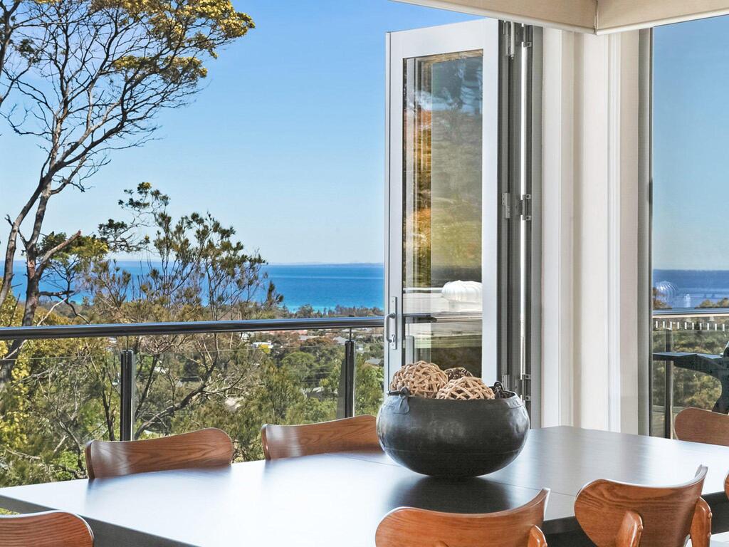 Mccrae VIC Tweed Heads Accommodation