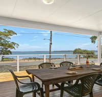 Bellevue - overlooking serene Lake Woolumboola - Tweed Heads Accommodation