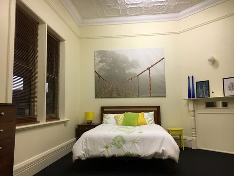 BELMONT 11 Bedroom Home In The Heart Of Victor Harbor - Tweed Heads Accommodation 0