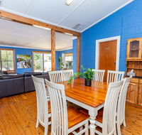 Best Central House - SLEEPS 11  - Tweed Heads Accommodation