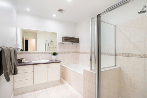 Best Western Fawkner Suites & Serviced Apartments - Tweed Heads Accommodation 3