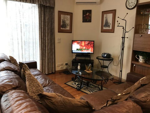 Bethel Homestay! - Tweed Heads Accommodation 1