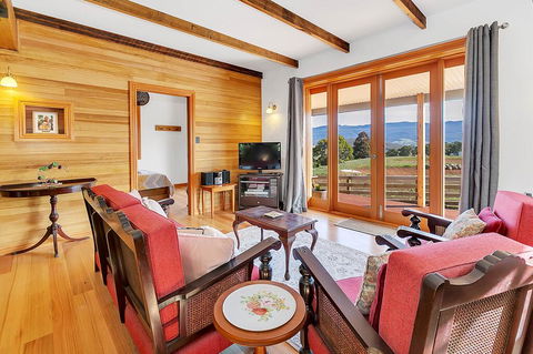 Blackwood Park Cottages Mole Creek - Tweed Heads Accommodation 3