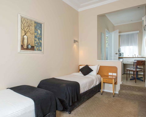 Blue Mountains Heritage Motel - Tweed Heads Accommodation 1