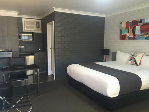 Blue Violet Motor Inn - Tweed Heads Accommodation 0