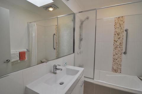 Bluedock Apartments - Tweed Heads Accommodation 1