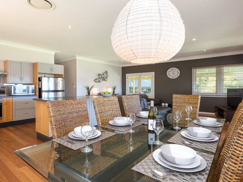 Bluewater - Riverfront Location With Water Views - Tweed Heads Accommodation 3
