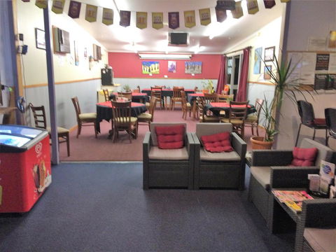 Bluff Hotel - Tweed Heads Accommodation 3