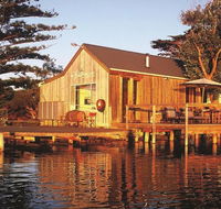 Boathouse - Birks River Retreat - Tweed Heads Accommodation