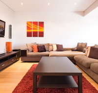 Bold modern 1 bed 10 mins from the city - Tweed Heads Accommodation