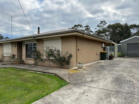 The House In Large Garden - Tweed Heads Accommodation 0