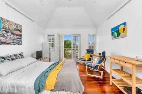 The Seaside Loft - A Breezy Beachside Lifestyle - Tweed Heads Accommodation 0