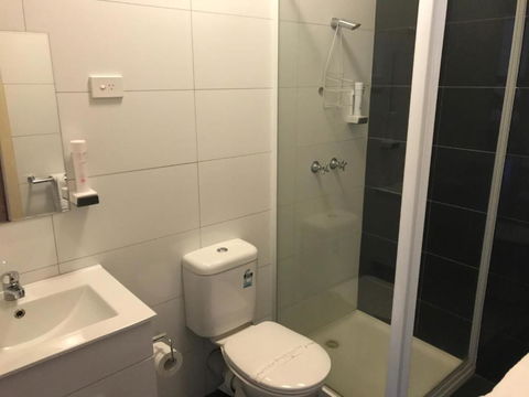 The Wharf Hotel - Tweed Heads Accommodation 0