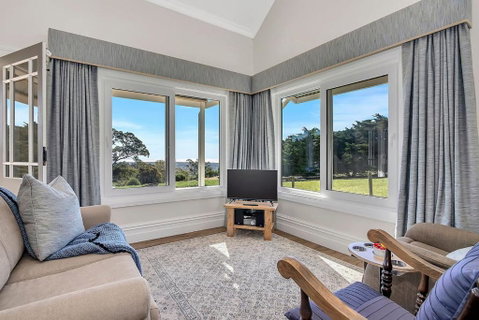 Time Out Train Station - Tweed Heads Accommodation 2