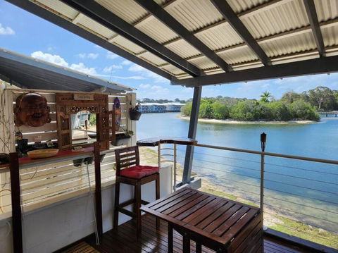 Water View. 1bedroom Sleeps 2. WI-FI, Wash Machine - Tweed Heads Accommodation 0