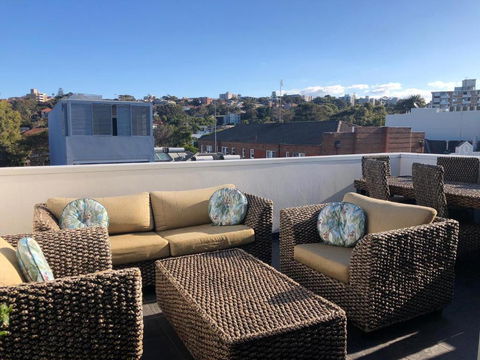 XQ Collection La Casa De Frida - Modern Studio With Balcony - Tweed Heads Accommodation 1