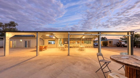 White Cliffs Hotel - Tweed Heads Accommodation 3