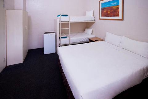 Outback Lodge - Tweed Heads Accommodation 2