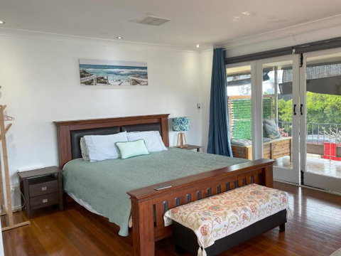 Zen Escape Guest House- Romantic Escape, Cozy Delight, Oasis Suite - Tweed Heads Accommodation 0