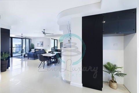 ZEN AT ARKABA 3BR Luxury Waterfront Apt Pool + BBQ - Tweed Heads Accommodation 3