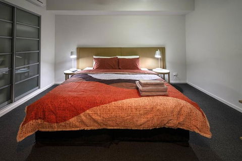 ZEN CITY & SEA Executive 1-BR Suite In Darwin CBD - Tweed Heads Accommodation 1