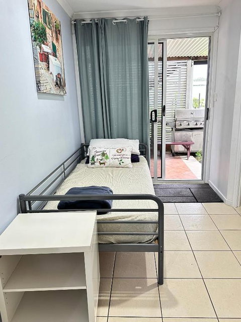 Zen Escape Guest House- Zen Garden Tiny Home, Nooky Studio - Tweed Heads Accommodation 1
