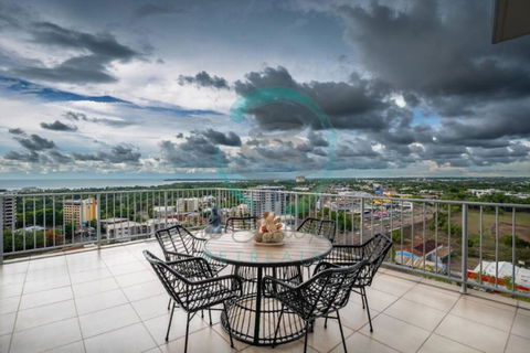 ZEN Pinnacle Penthouse (2) 3-BR Panoramic Retreat - Tweed Heads Accommodation 0