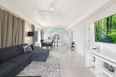 ZEN SUNSHINE - COZY 2-BR/2-BA OCEAN VIEW RETREAT - Tweed Heads Accommodation 2