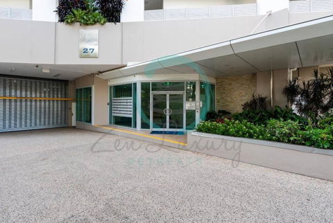 ZEN Tree Blossom: 3-BR Luxury Apt Near Waterfront - Tweed Heads Accommodation 1