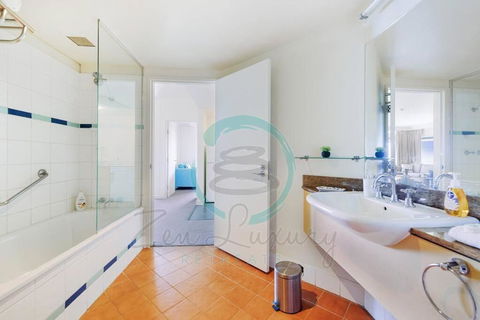ZEN88 Esplanade: 3-BR Luxury Suite Near Waterfront - Tweed Heads Accommodation 2