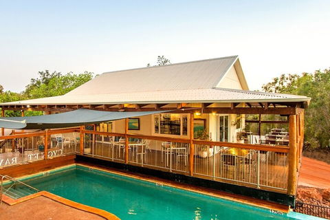 Giant Tides Tour - Cygnet Bay Pearl Farm - Tweed Heads Accommodation 3