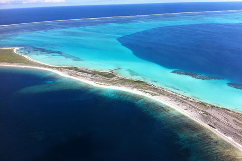 Abrolhos Islands Fixed-Wing Scenic Flight - Tweed Heads Accommodation 1