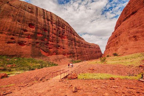Kata Tjuta Sunrise And Valley Of The Winds Half-Day Trip - Tweed Heads Accommodation 3