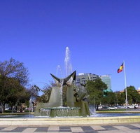Explore Adelaide City Tour Haigh's Tasting Chocolate  Adelaide Oval Tour - Tweed Heads Accommodation